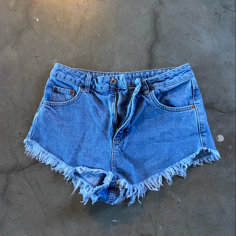 Topshop jean shorts (size 6)
